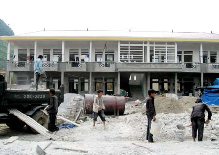 Nhiều sai phạm trong triển khai Đề án Kiên cố hóa trường, lớp học
